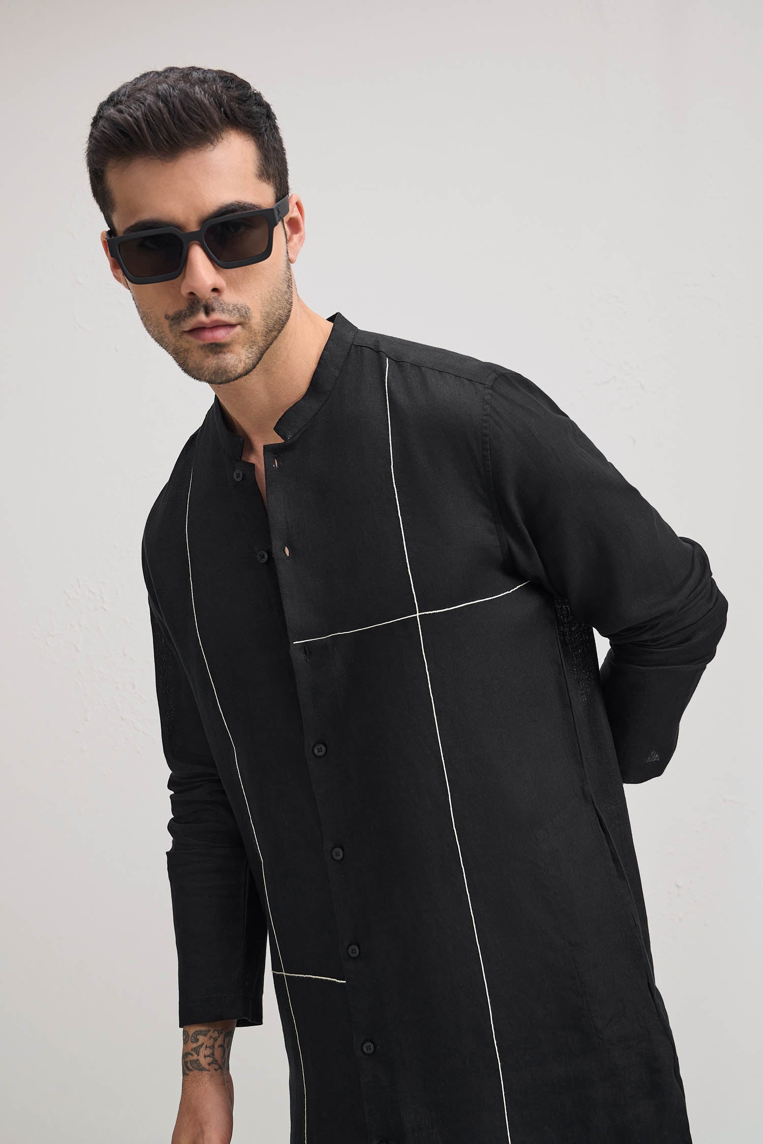 Couplet-irish Linen Kurta - Black