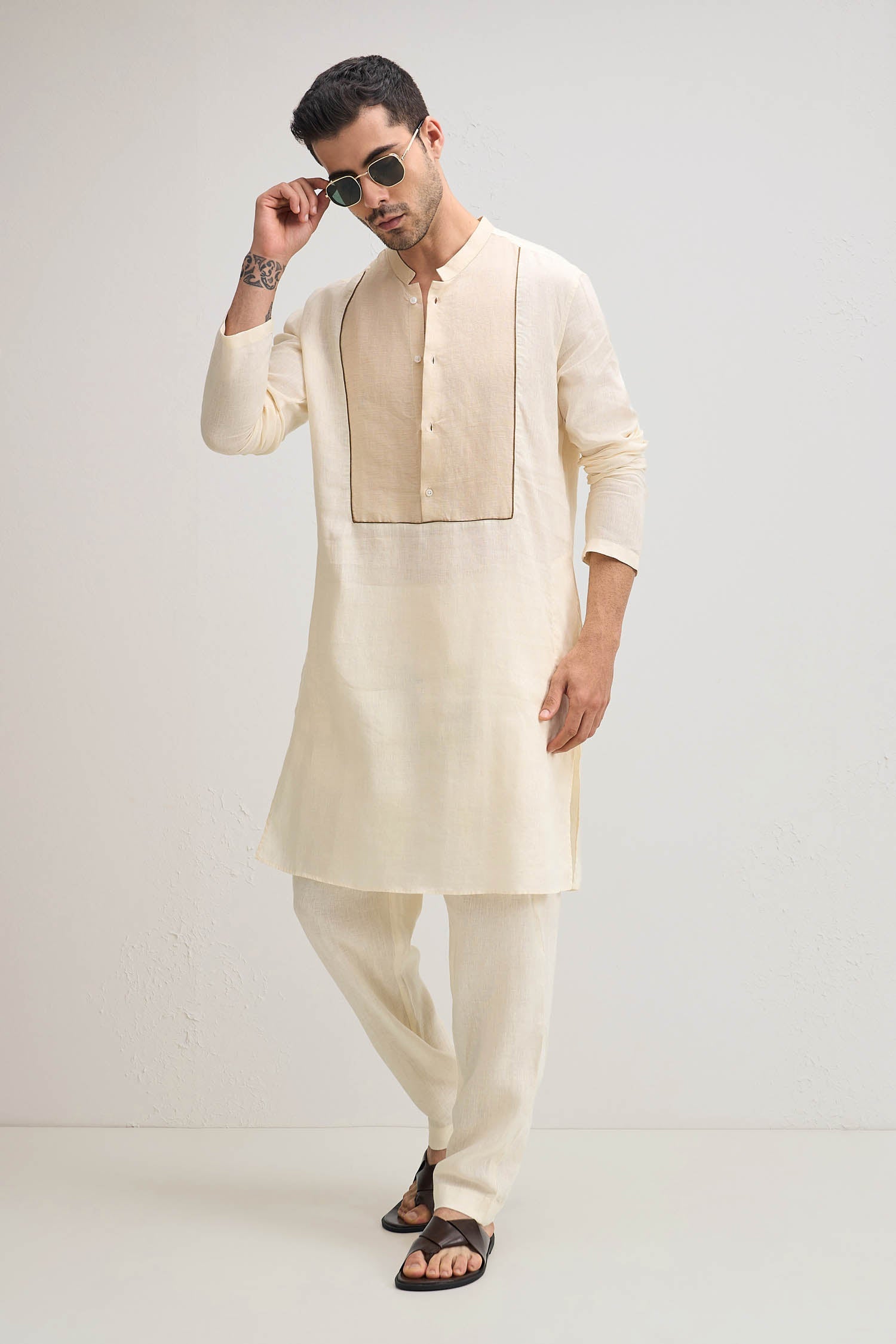 Ivory With Beige-irish Linen Kurta - Ivory