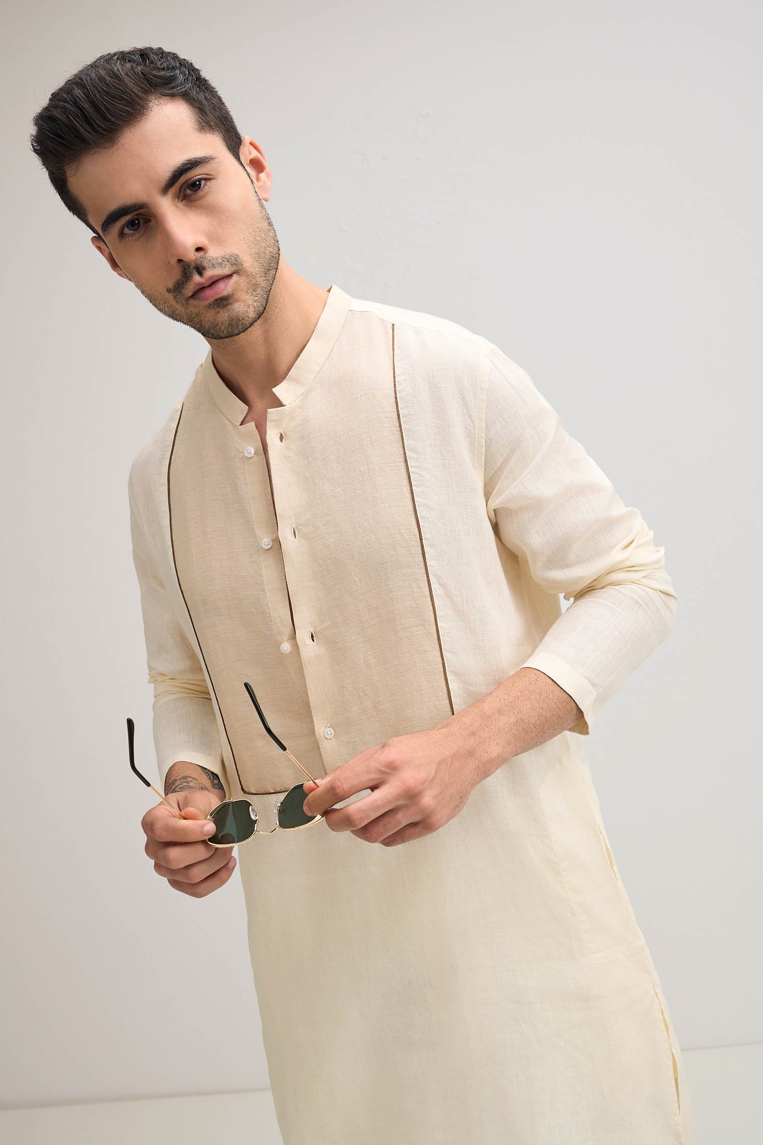 Ivory With Beige-irish Linen Kurta - Ivory