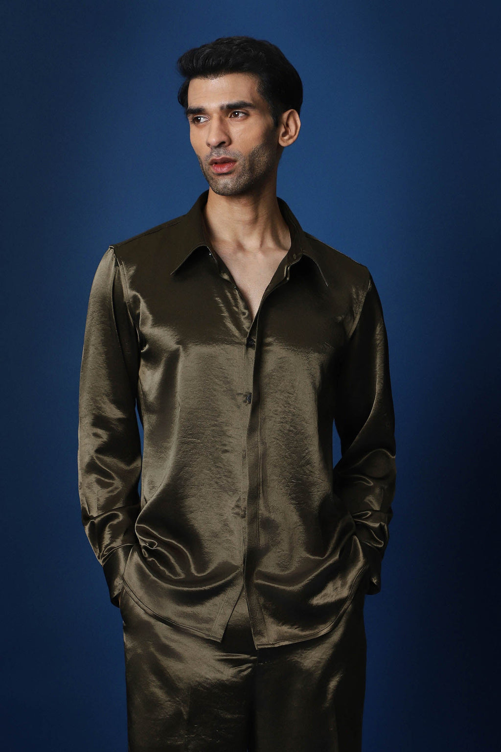 Tuxedo - Olive Green / Relaxed Fit