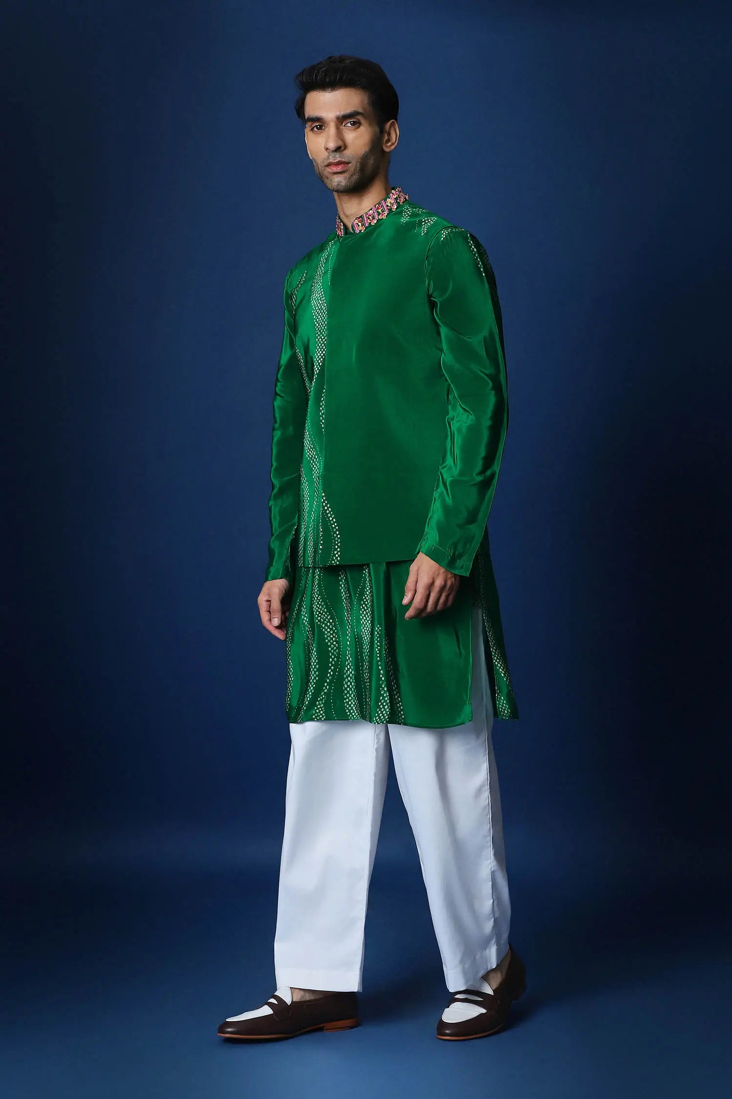 Bandhani Hand Embroidered Bundi Set - Green