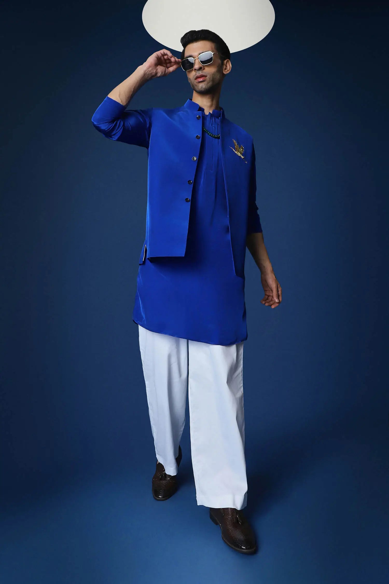 Mere Yaar Ki Shaadi Hai Hand Embroidered Bundi Set - Royal Blue