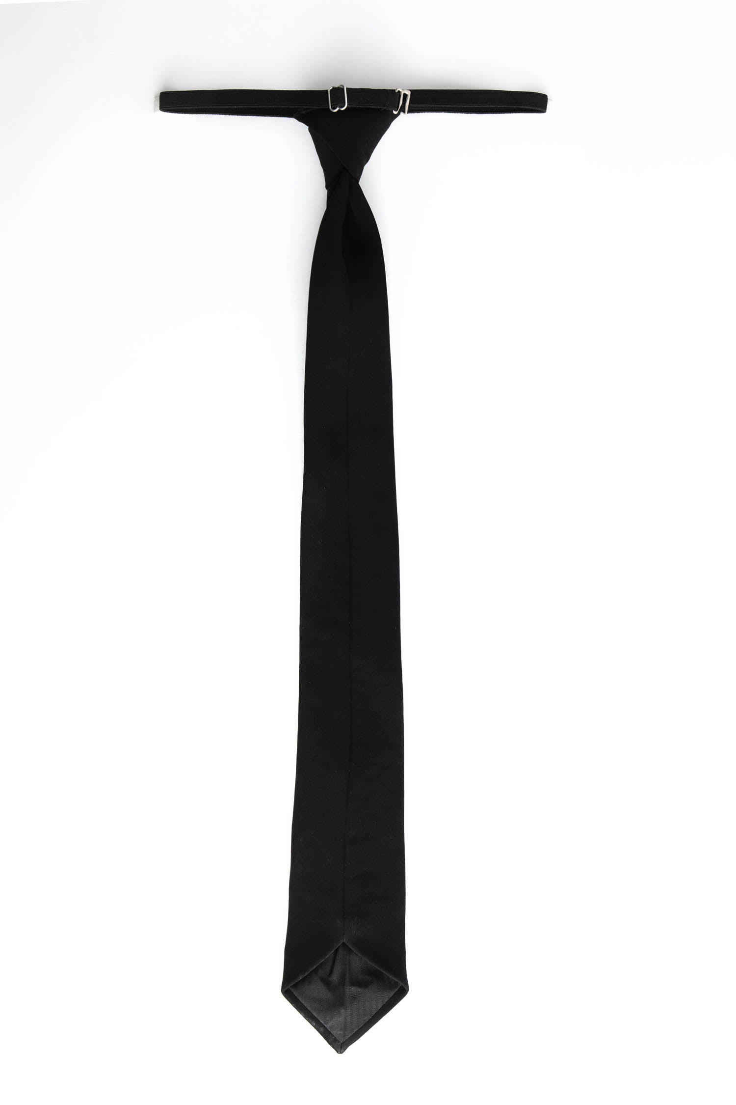 Kiss- Hand Embroidered Designer Tie