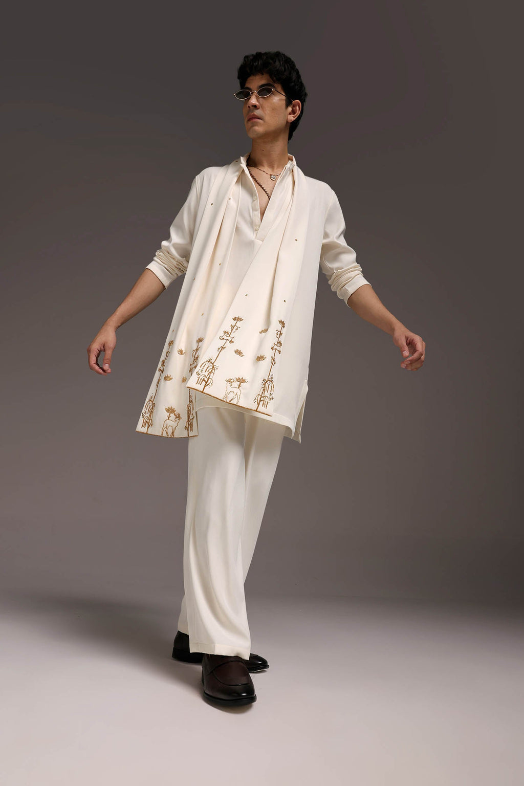 Roe - Hand Embroidered Designer Shawl - Ivory