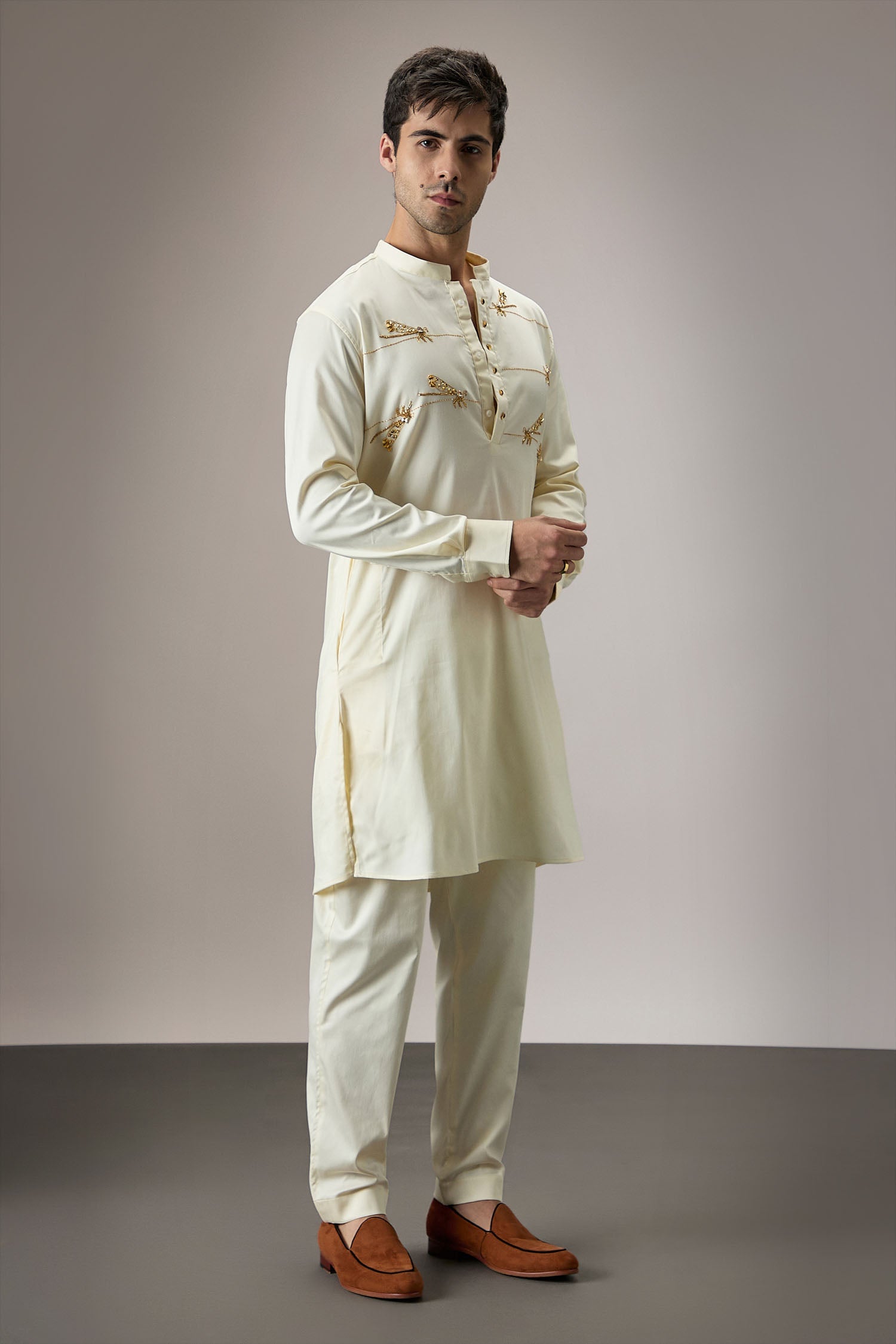 Dameslfly (Dragonfly) Hand Embroidered Designer Kurta - Ivory