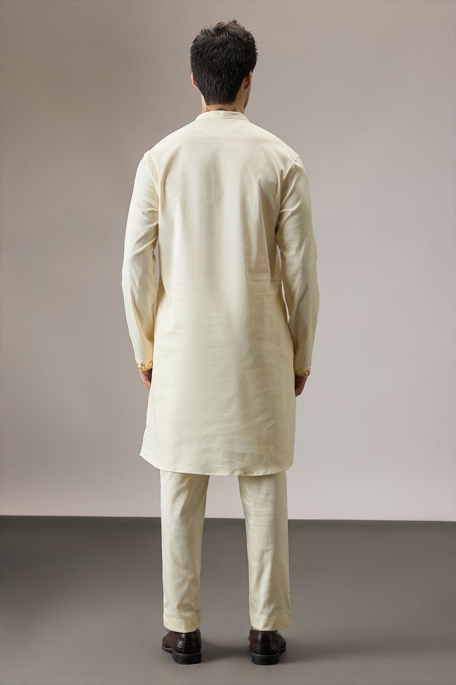 Ripple Traditional Hand Embroidered Kurta - Ivory
