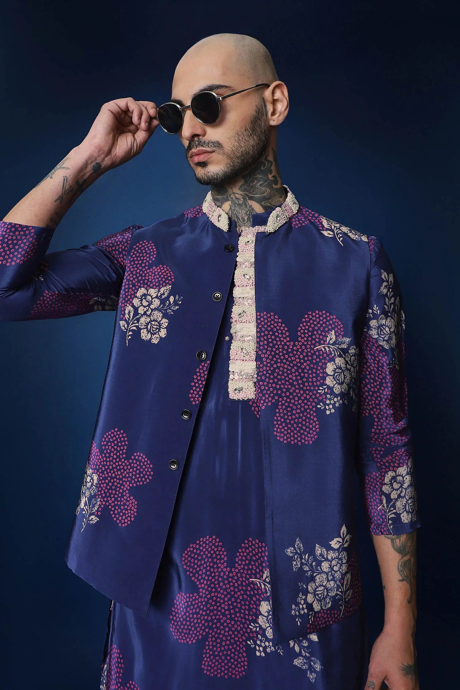 Flower Print Bandhani Hand Embroidered Bundi Set - Blue