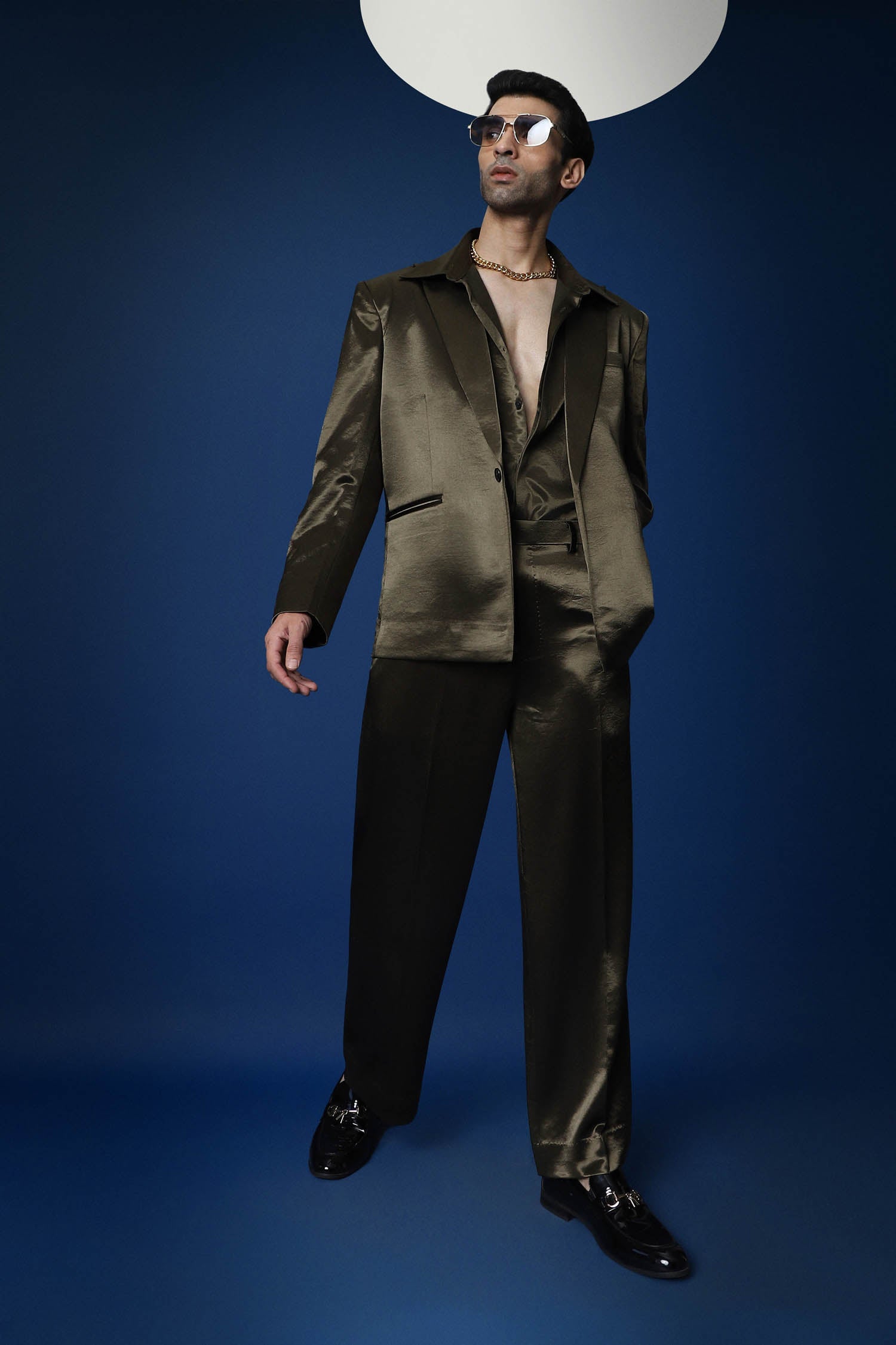 Tuxedo - Olive Green / Relaxed Fit