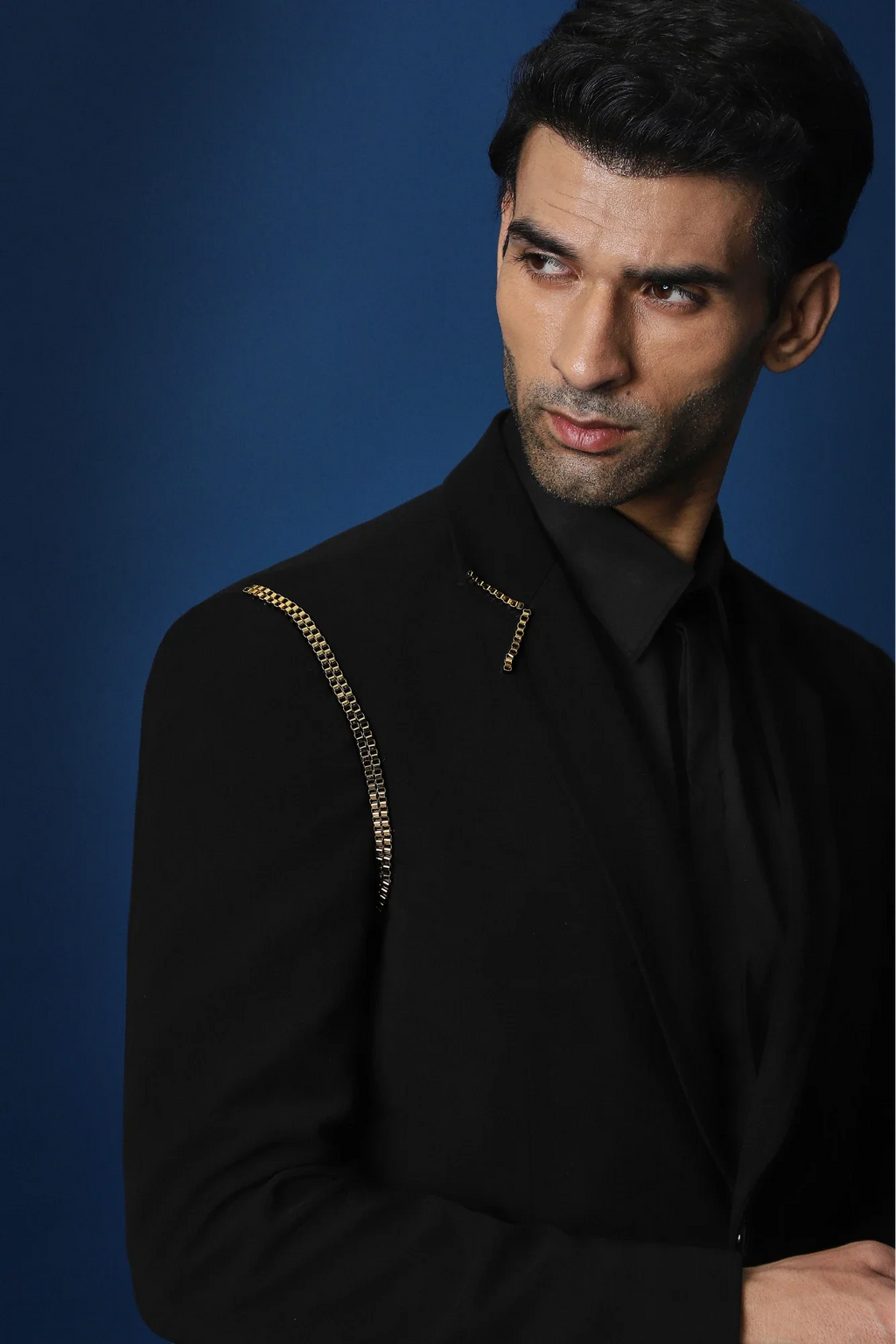 Metal Chain Hand Embroidered Tuxedo - Black