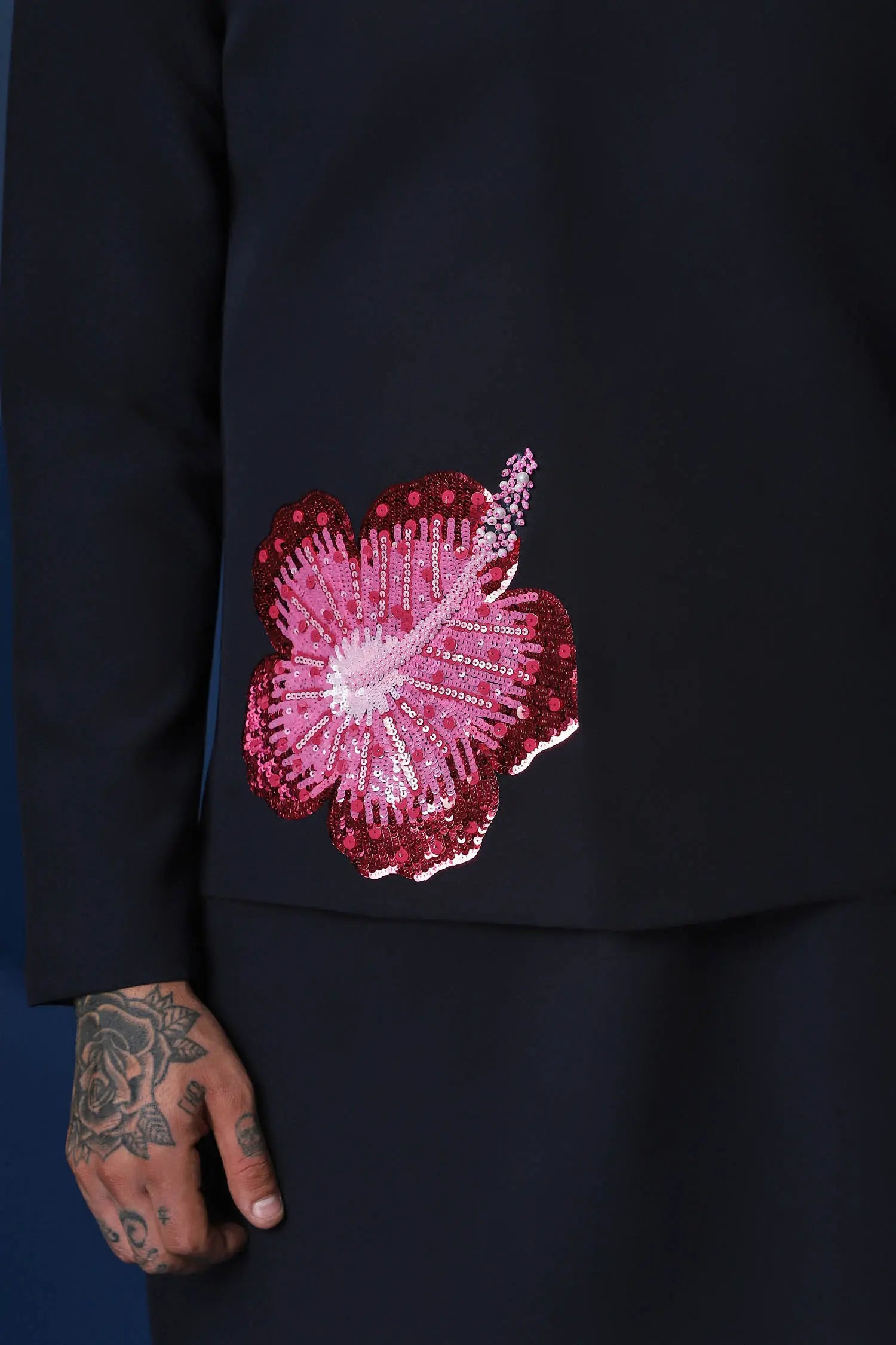 Solstice Hand Embroidered Bundi Set - Navy