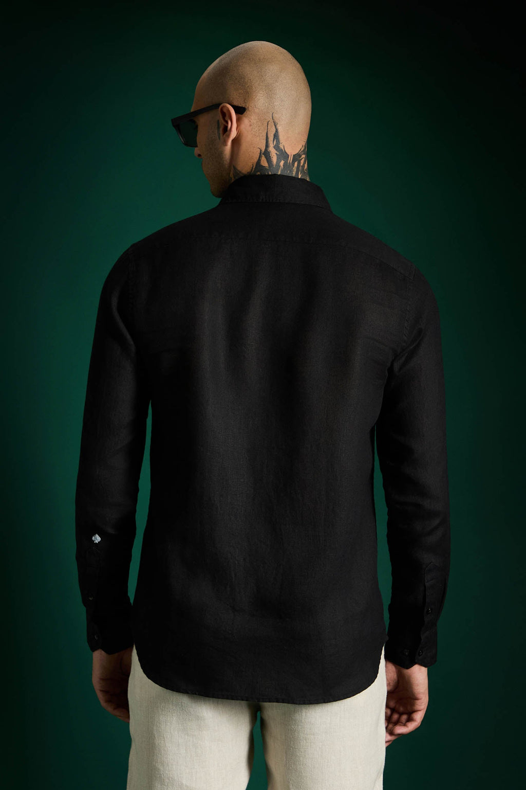 Spade Hand Embroidered Irish Linen Shirt - Black