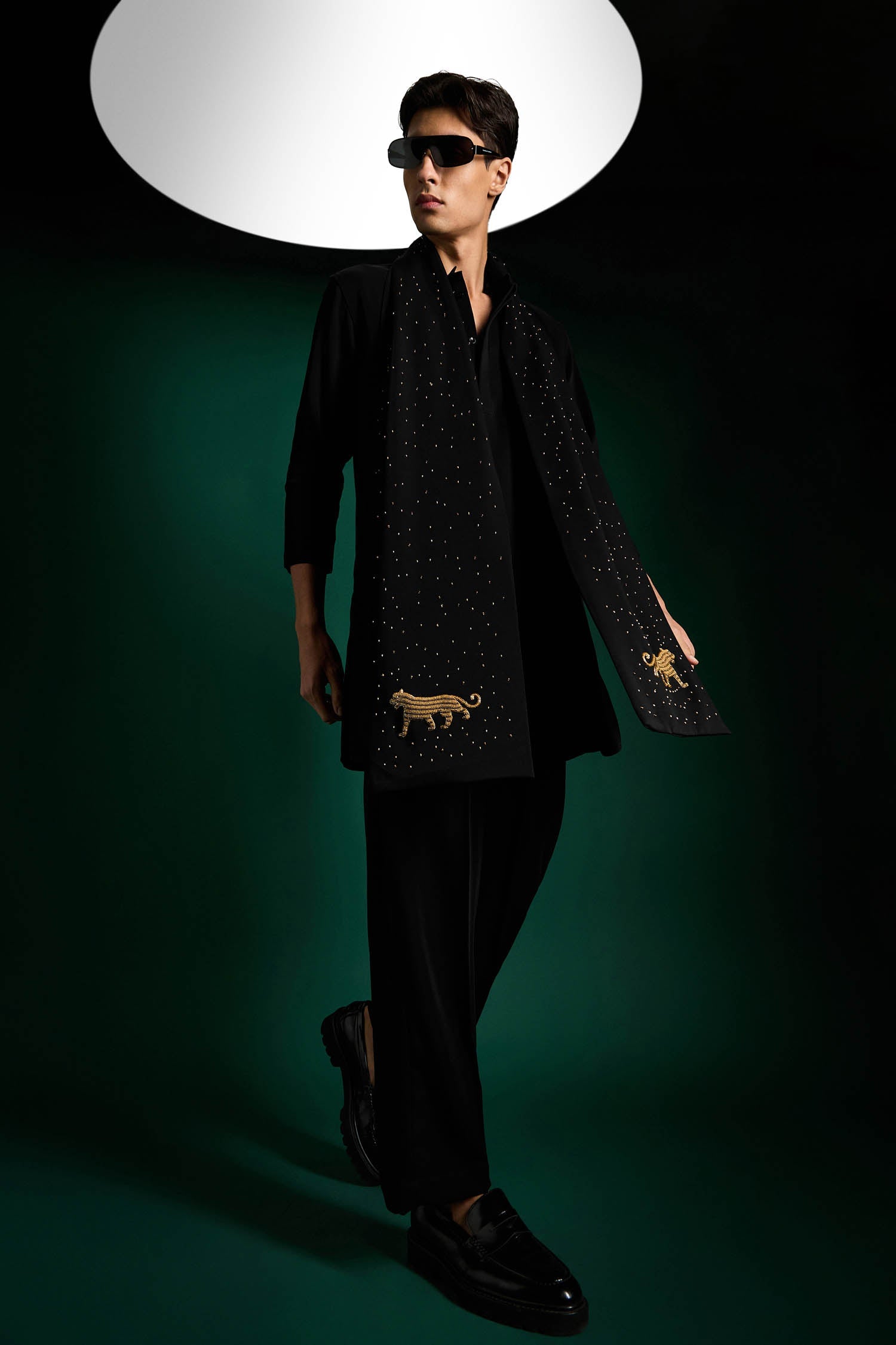 Bobcat Hand Embroidered Designer Shawl Set With Kurta And Pant