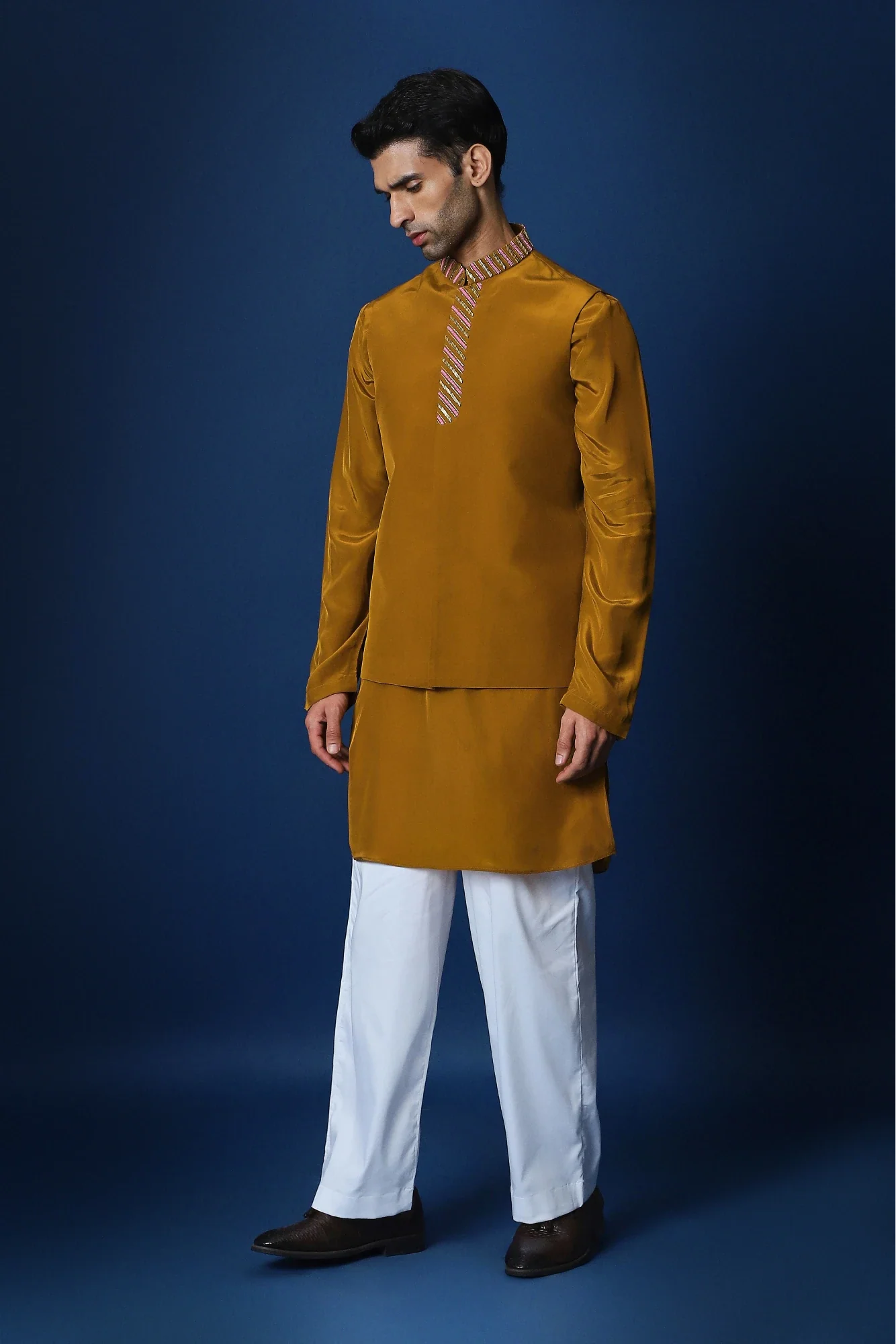 Band Baja Barat Hand Embroidered Bundi Set - Mustard