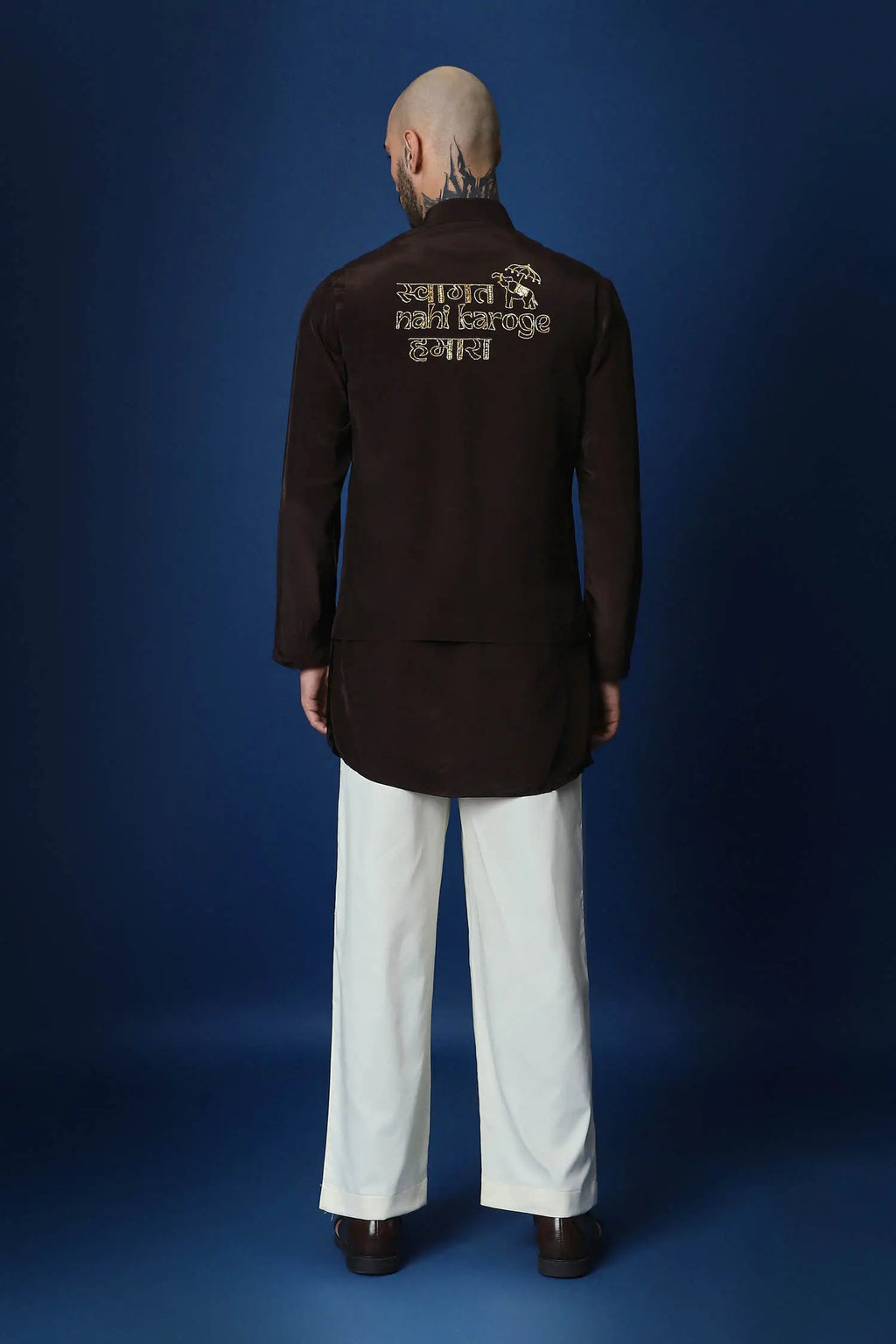 Swaagat Nahin Karoge Humara Hand Embroidered Bundi Set - Brown