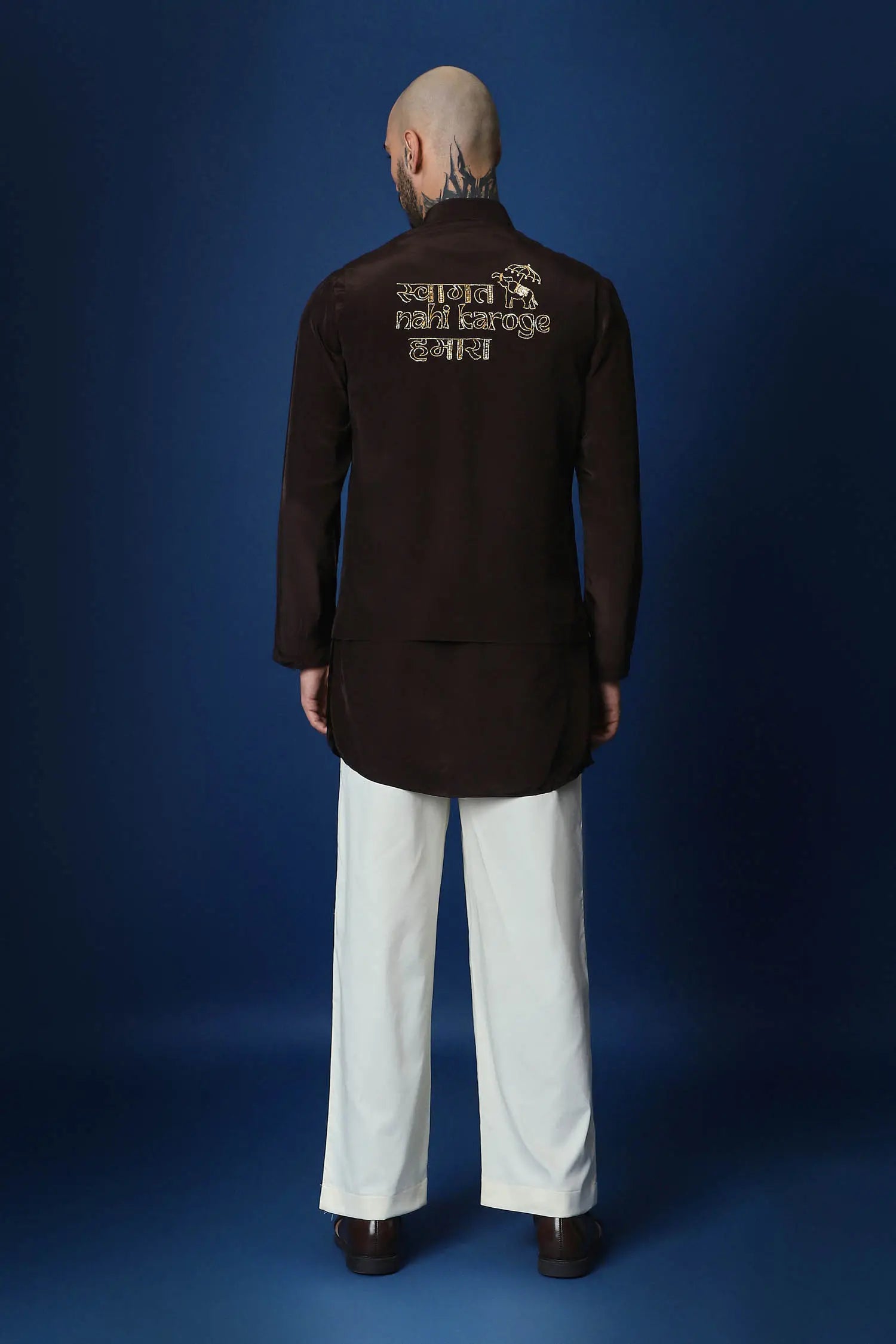 Swaagat Nahin Karoge Humara Hand Embroidered Bundi Set - Brown