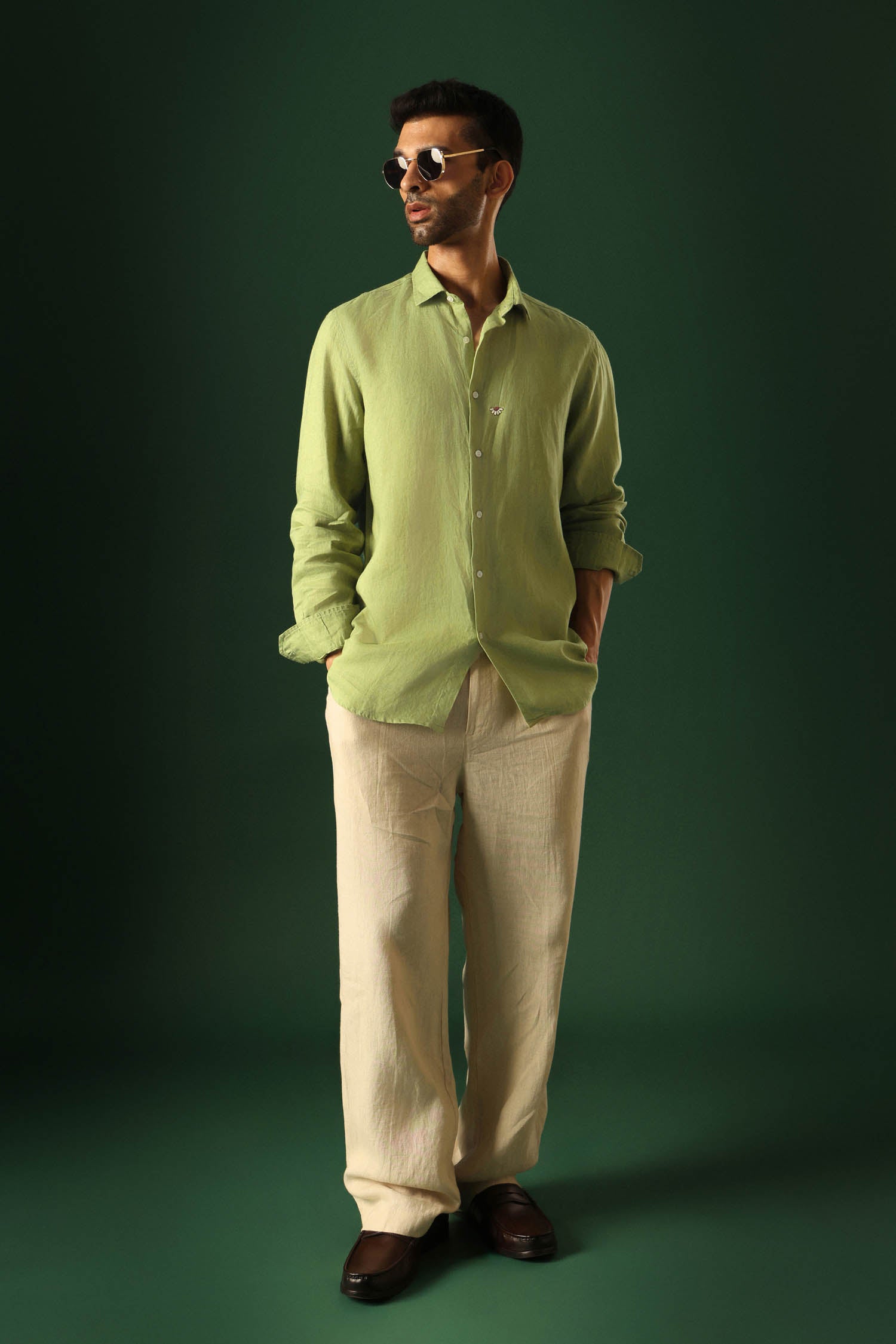 Daisy Hand Embroidered Irish Linen Shirt - Green