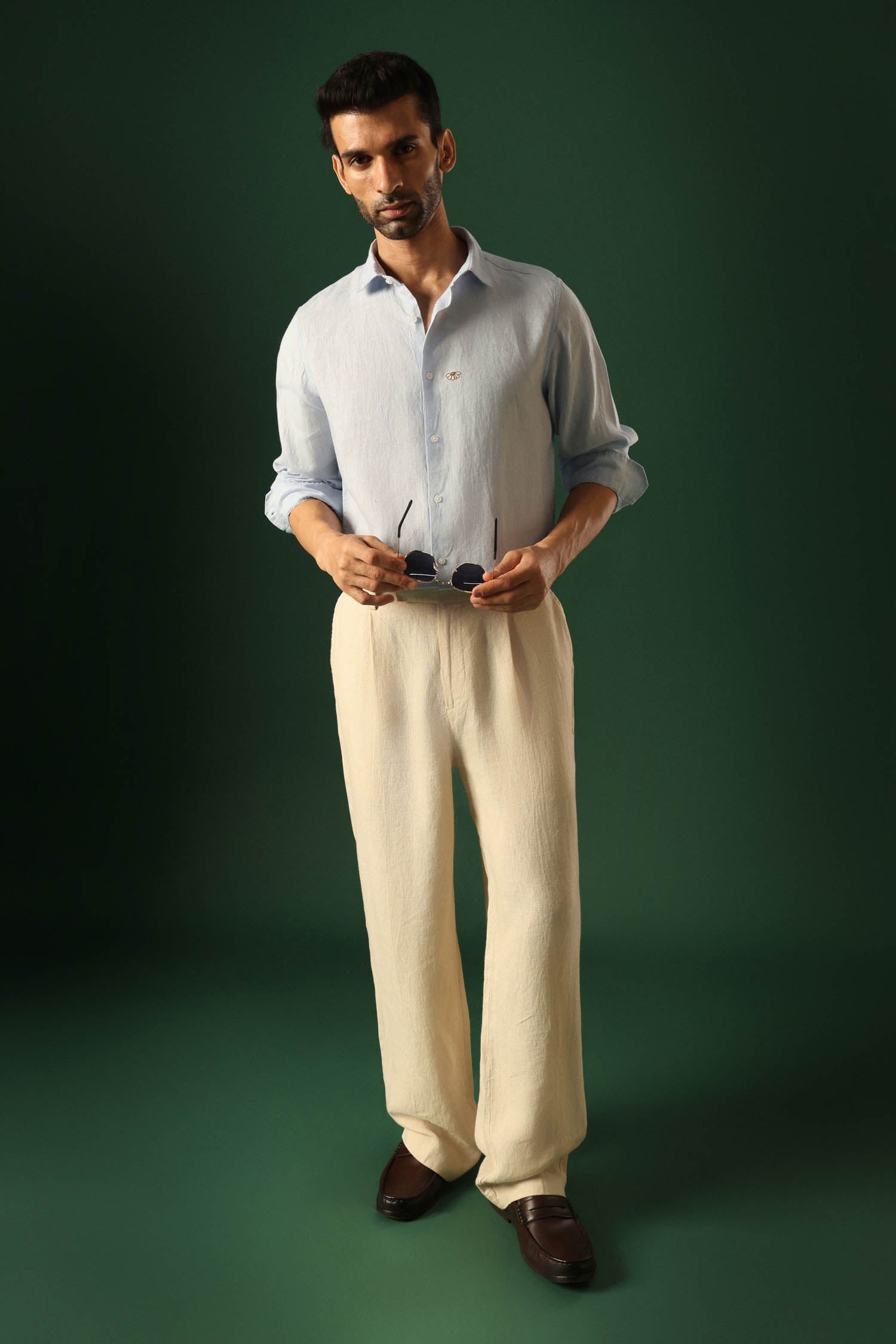Daisy Hand Embroidered Irish Linen Shirt - Light Blue